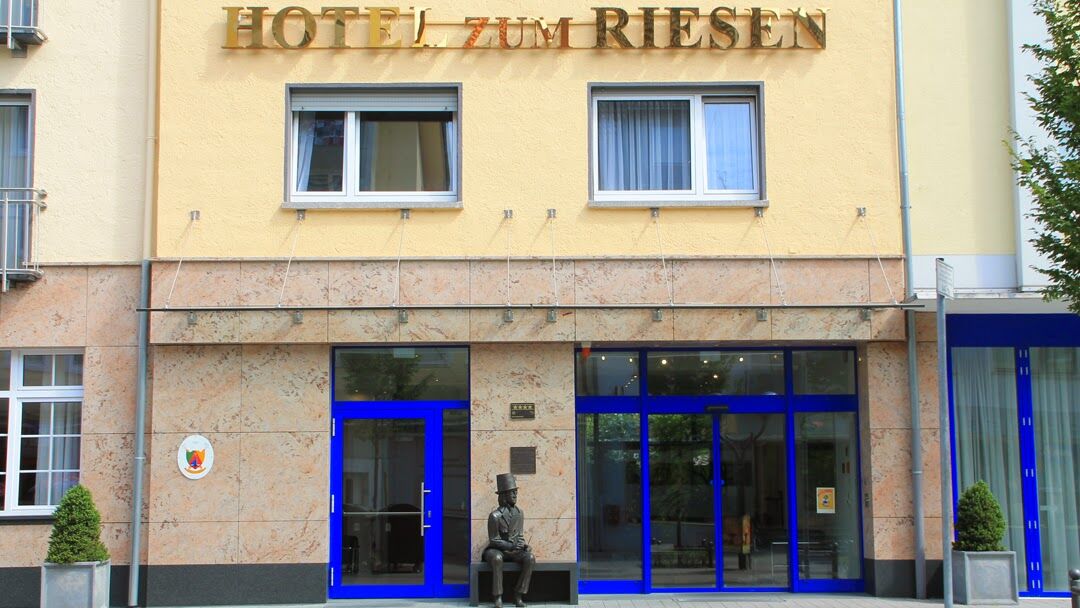 Trip Inn Hotel Zum Riesen Hanau Exterior foto